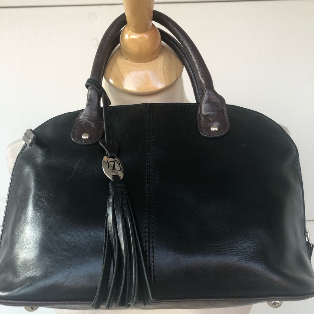 Tignanello Women’s Leather Purse Medium Size